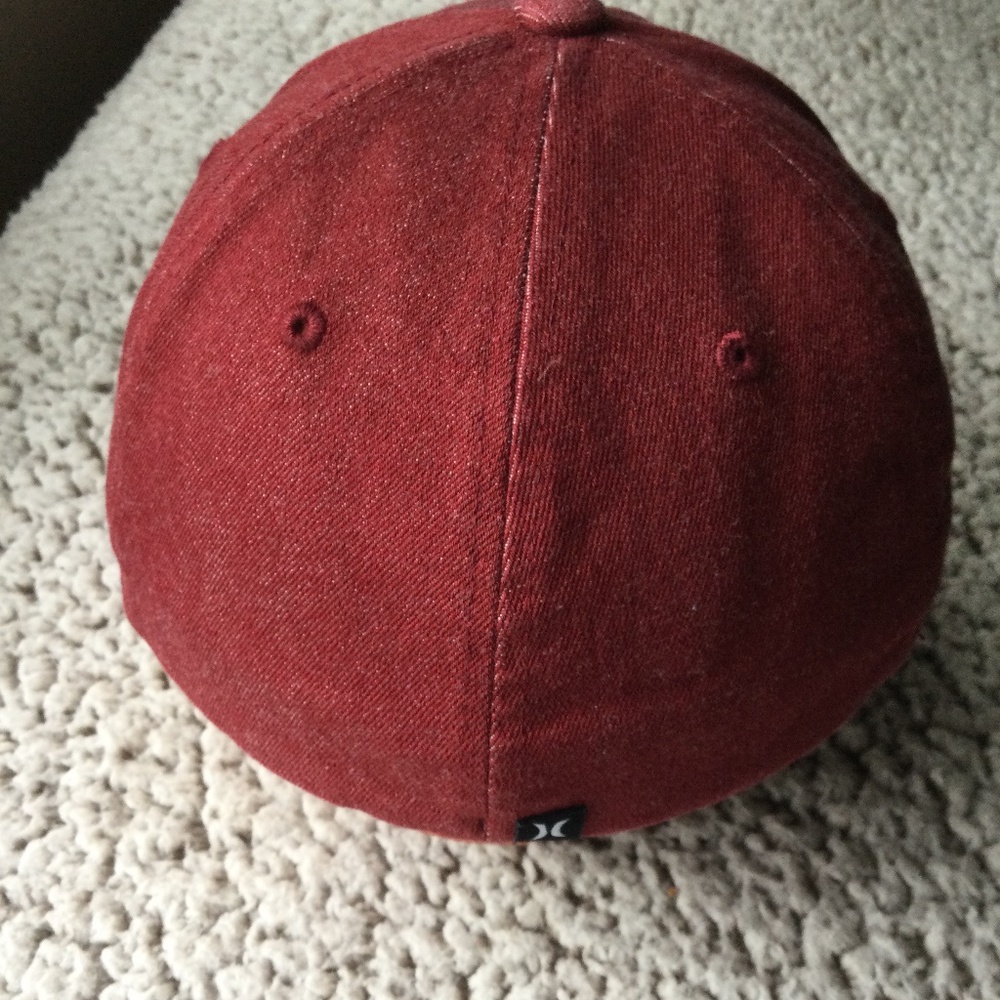 Hurley Cotton/Polyester Blend Fitted Cap/Hat - Picture 2 of 3